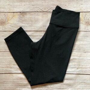 Nike High Rise Athletic Workout Cropped Leggings Women’s Small Black